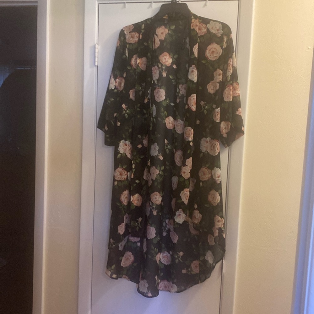 Black and Pink Floral Duster